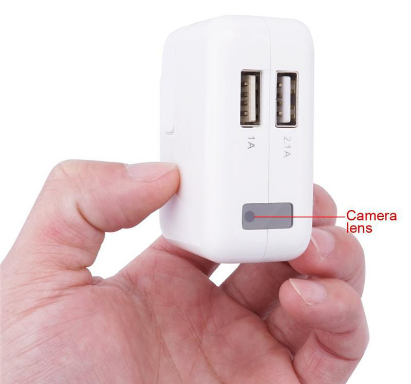 USB polnilec s skrito kamero